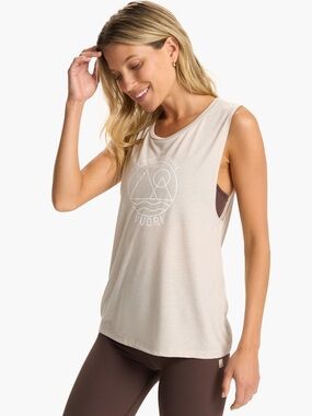Vuori Rise The Shine Tank Size Medium  NWT Heather Dust Graphic